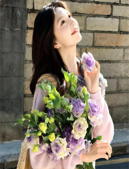 刷剧攻略：动作片《又见女王蜂》的市场表现与观众反馈——地域文化的生动再现